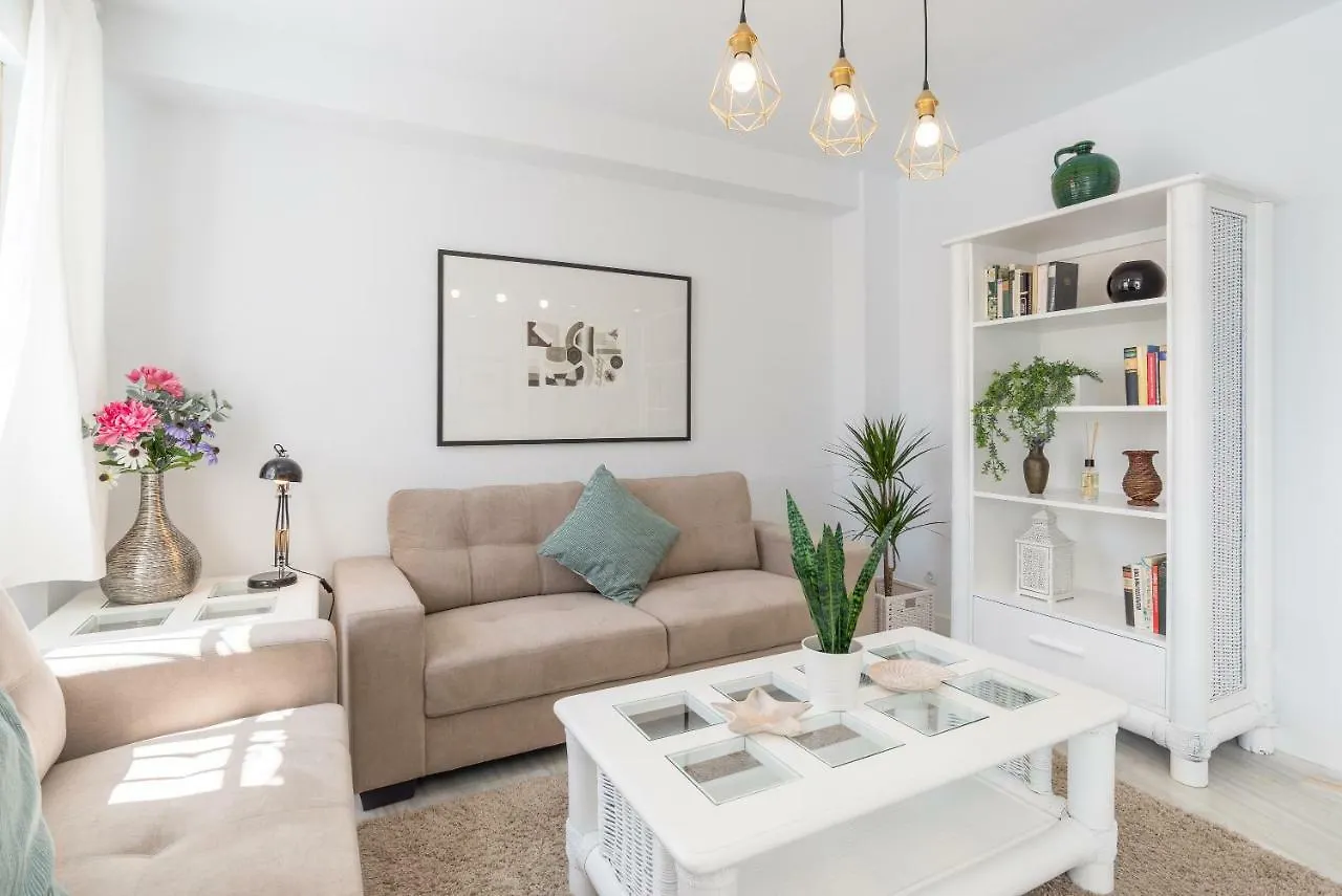 Tatil Evi Benalmadena: Adosado Con Piscina Y Jardin Villa İspanya