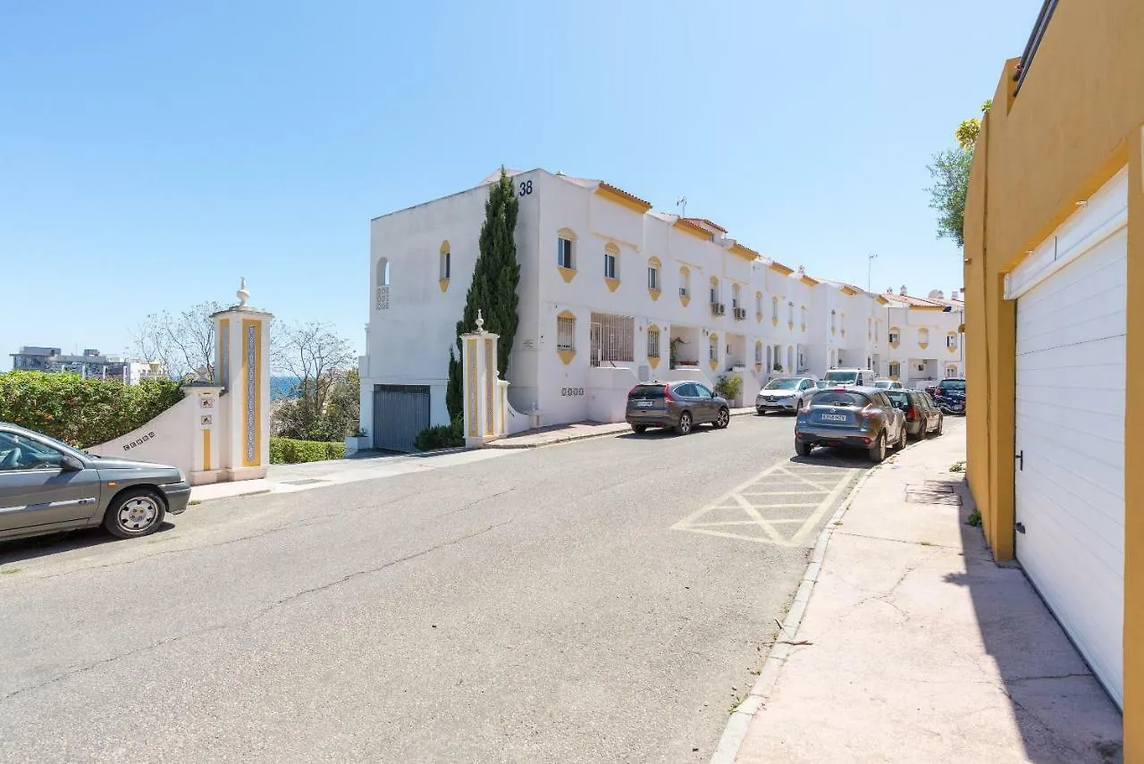 Tatil Evi Benalmadena: Adosado Con Piscina Y Jardin Villa