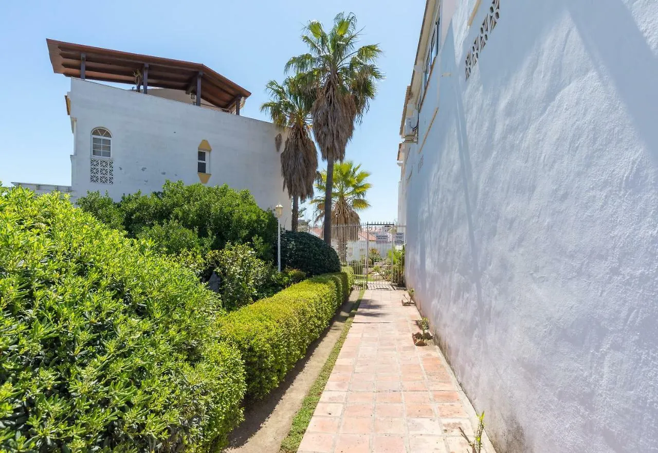 Benalmadena: Adosado Con Piscina Y Jardin Villa 0*, Benalmádena İspanya