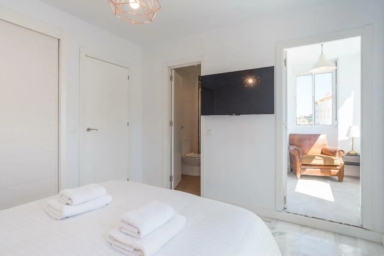 Benalmadena: Adosado Con Piscina Y Jardin Villa İspanya