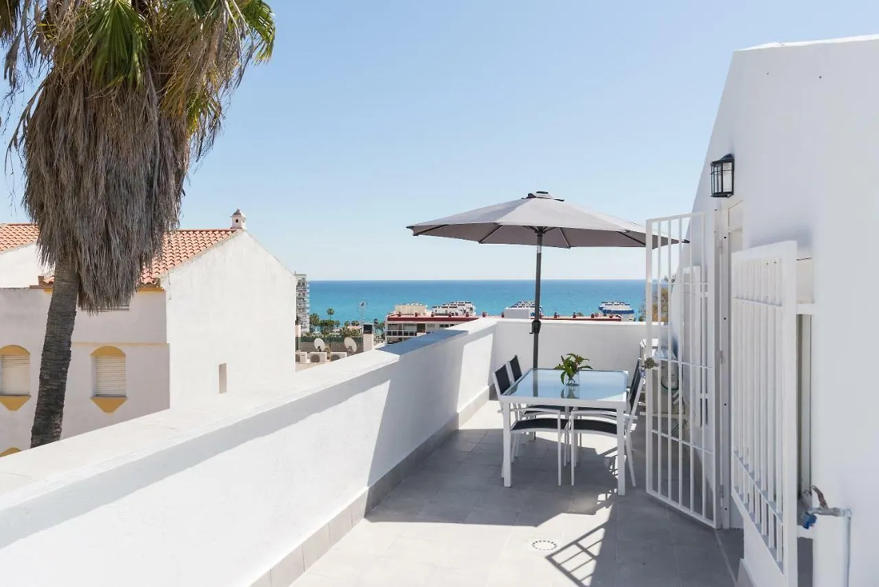 Tatil Evi Benalmadena: Adosado Con Piscina Y Jardin Villa