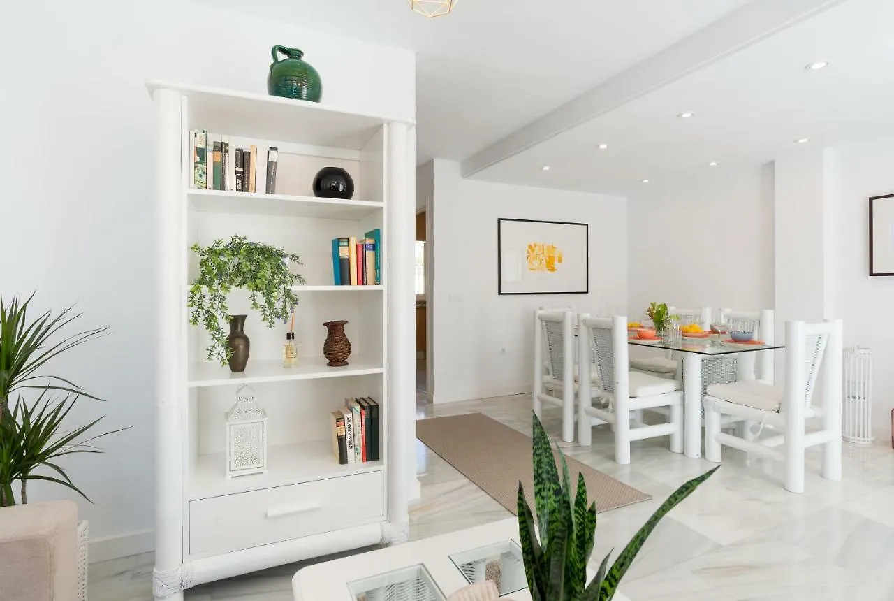 Tatil Evi Benalmadena: Adosado Con Piscina Y Jardin Villa İspanya